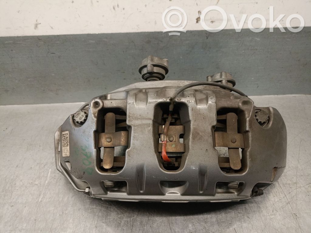 Audi A7 S7 4K8 Zacisk hamulcowy przedni 