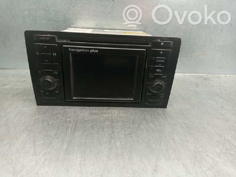 Audi A8 S8 D2 4D Unité principale radio / CD / DVD / GPS 