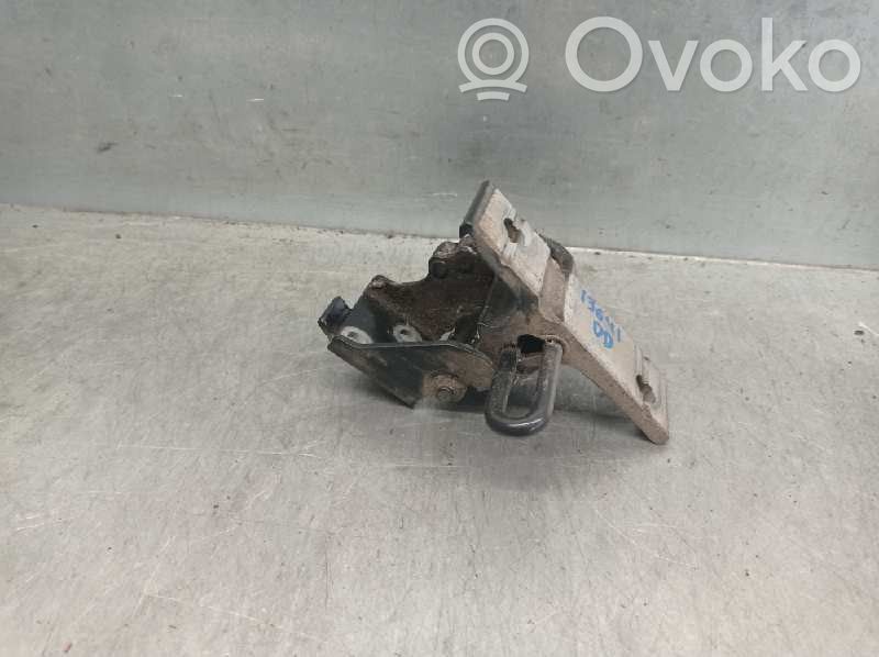 Audi A8 S8 D2 4D Tailgate/trunk/boot hinge 