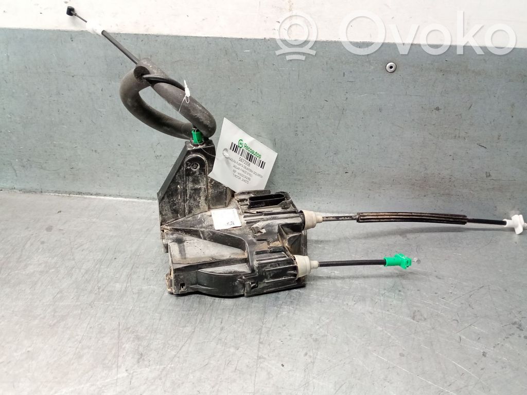 Jaguar F-Pace Front door lock 