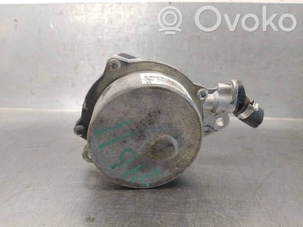 BMW 3 E46 Vacuum pump 