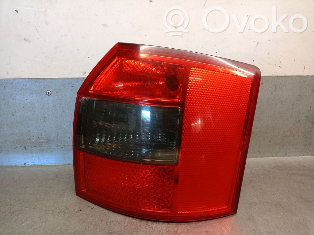 Audi A4 S4 B6 8E 8H Lampă spate în caroserie 
