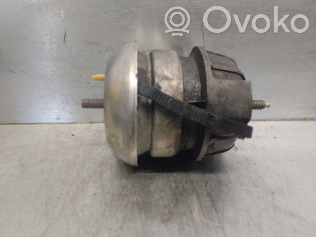 Jaguar S-Type Engine mount bracket 