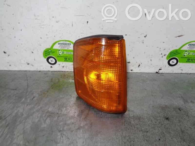 Mercedes-Benz 190 W201 Lampa przednia 