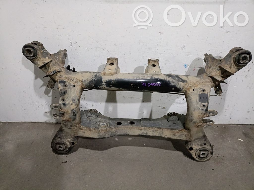BMW 1 E81 E87 Galinis tiltas su reduktoriumi 