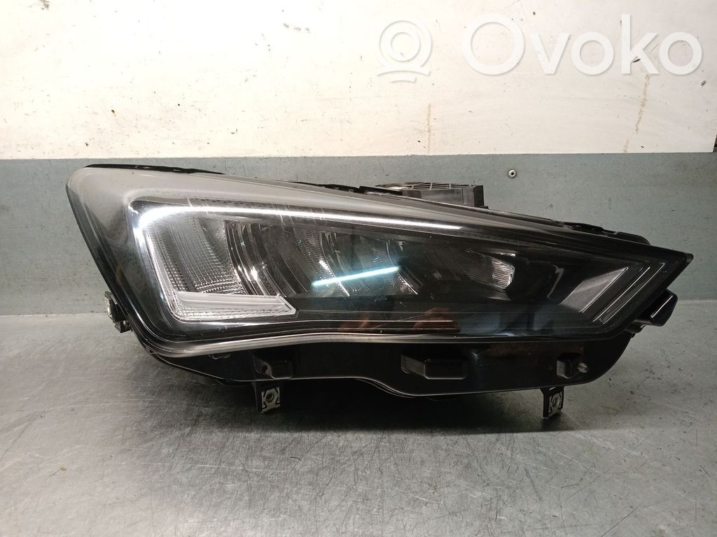 Seat Leon IV Lampa przednia 