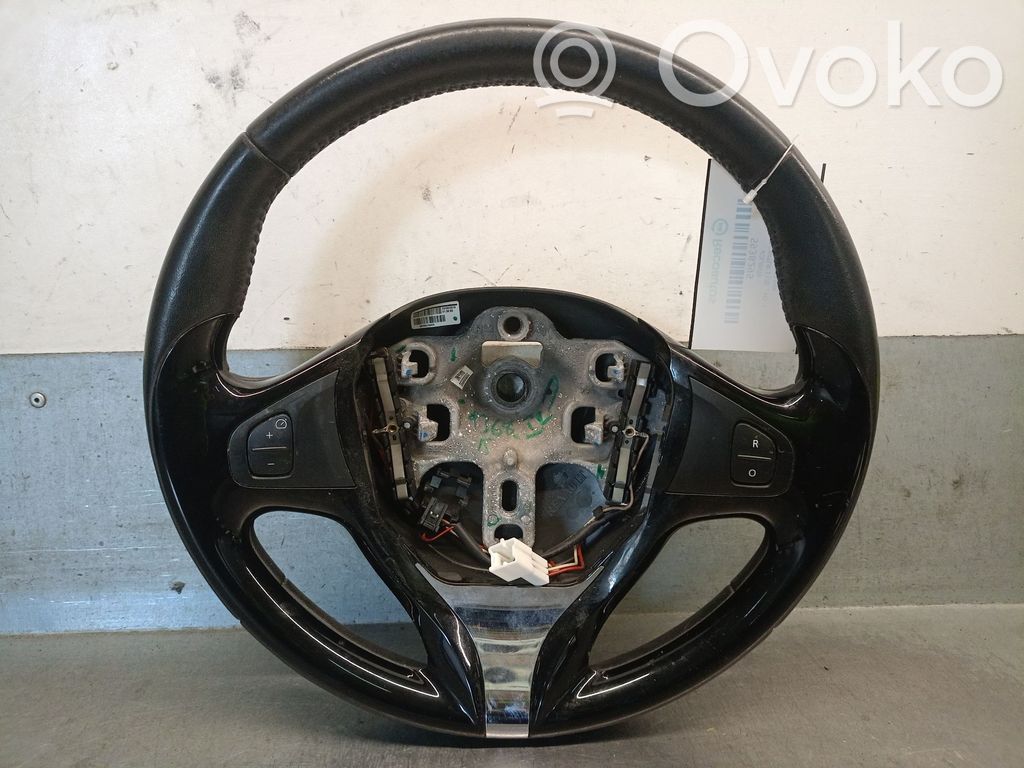 Renault Captur II Steering wheel 
