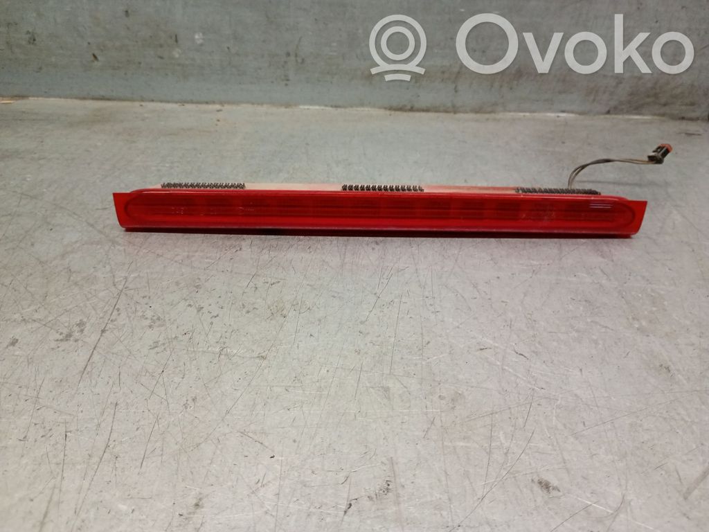 Volvo C30 Third/center stoplight 