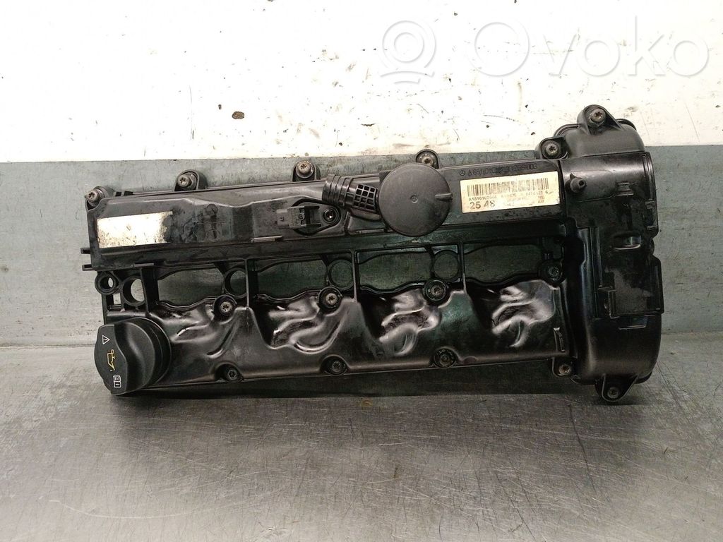 Mercedes-Benz E A207 Copertura per bilanciere albero a camme 