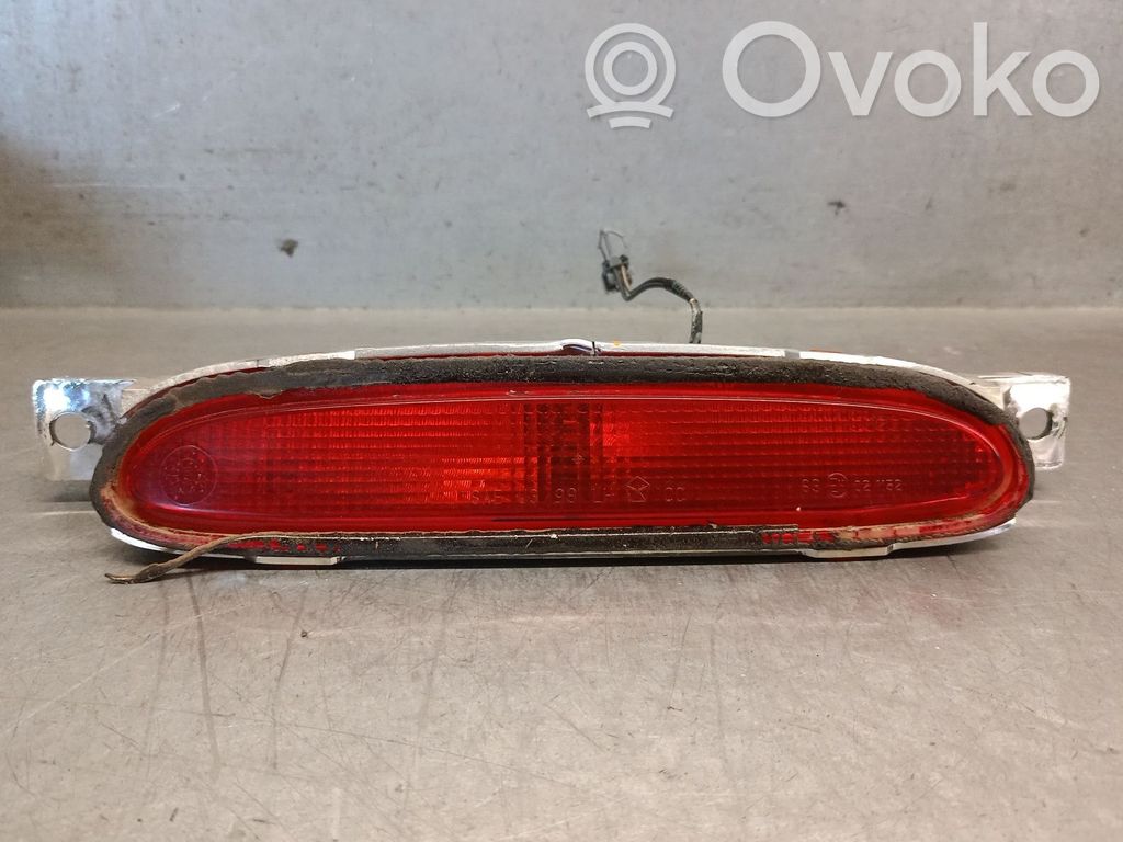 Chrysler 300M Third/center stoplight 