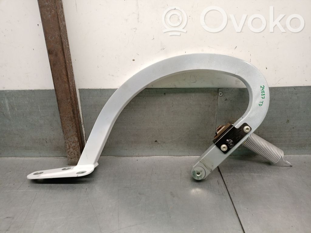 Jaguar XE Tailgate/trunk/boot hinge 
