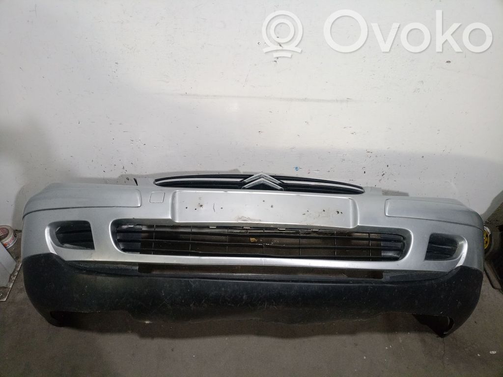 Front bumper   7401R5,7401R5