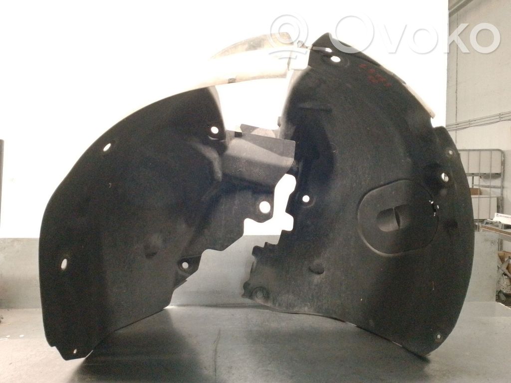 Renault Megane II Nadkole przednie 