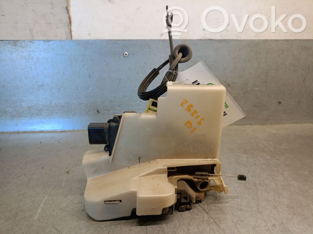 Volkswagen Bora Etuoven lukko 