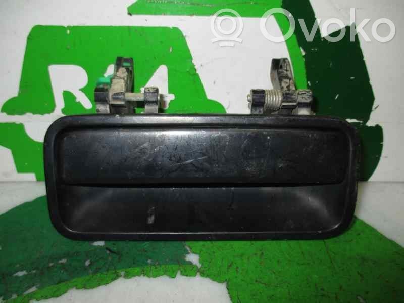 Manecilla externa puerta delantera
