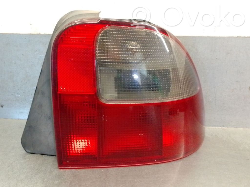 Rover 45 Aizmugurējais lukturis virsbūvē 