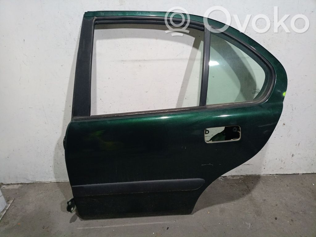 Puerta trasera   5697825