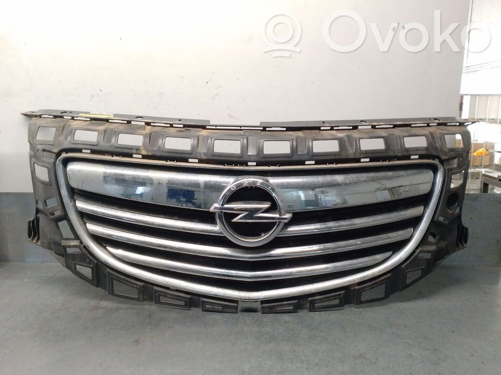 Opel Insignia A Etusäleikkö 