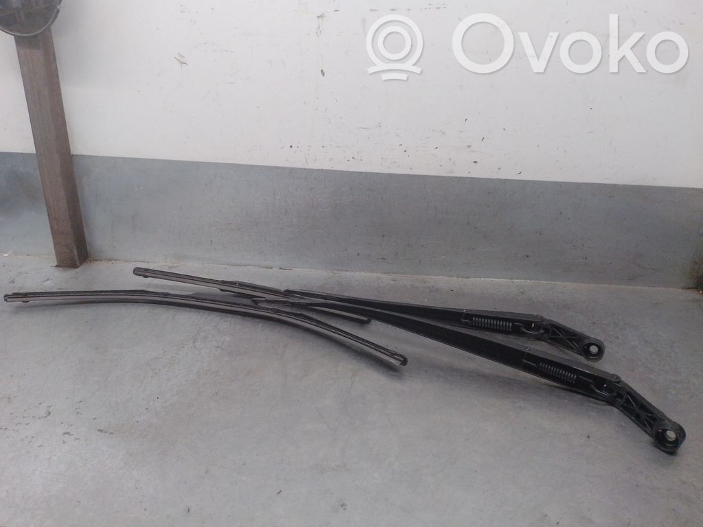 Toyota Auris 150 Ramię wycieraczki szyby przedniej / czołowej 