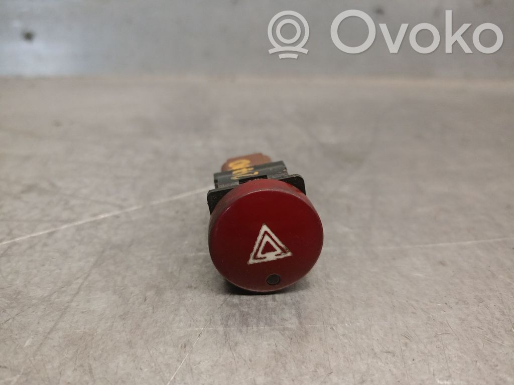 Citroen Xsara Botón interruptor de luz de peligro 