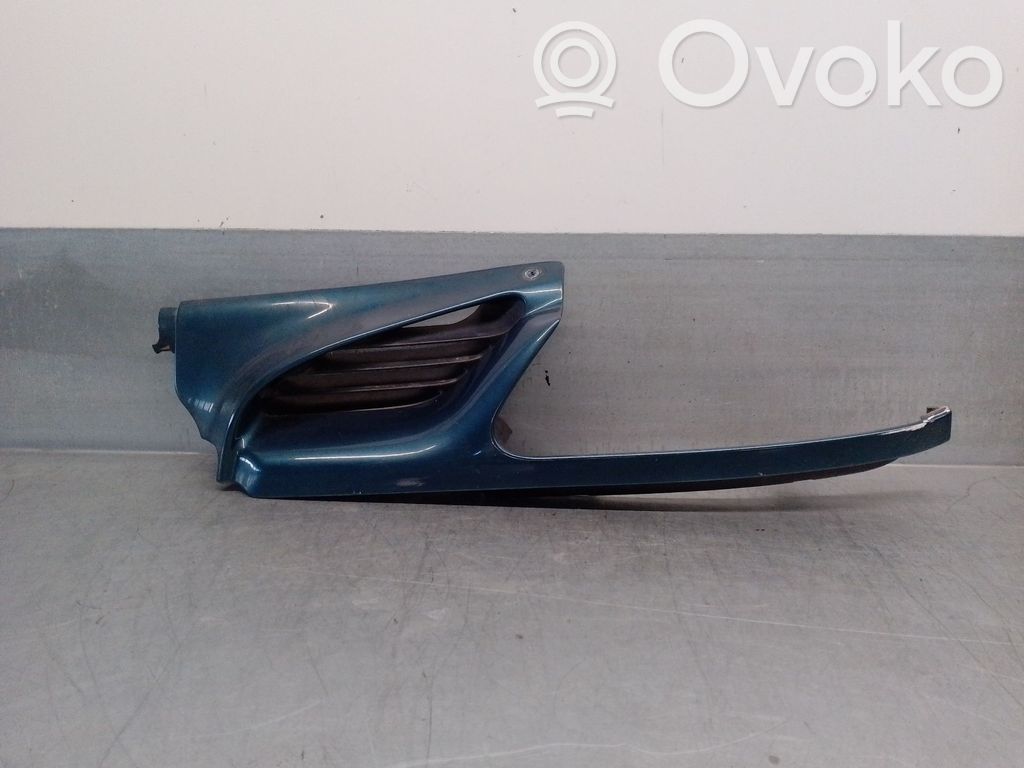 Renault Megane I Front grill 