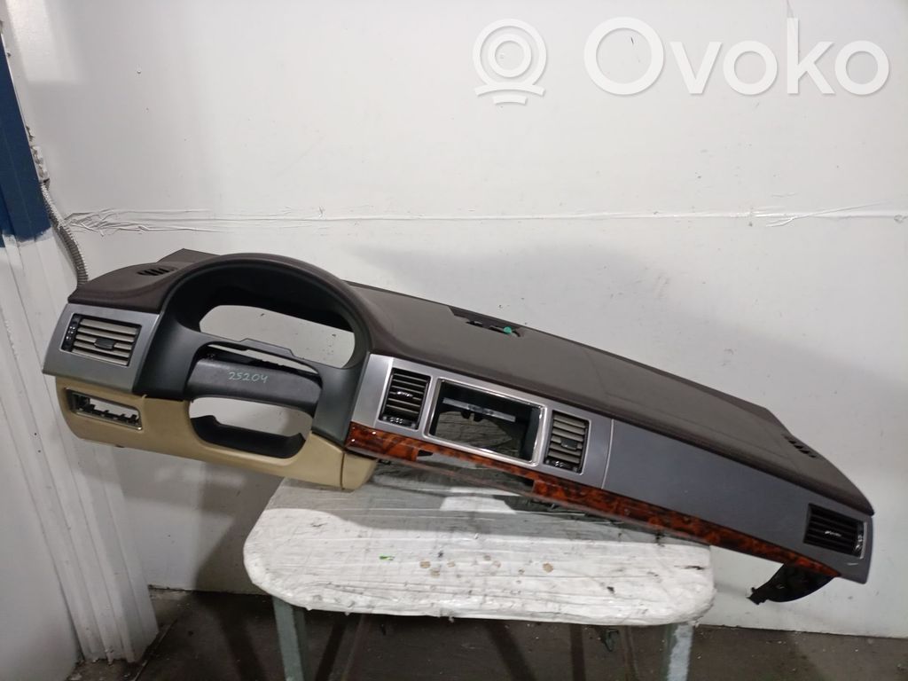 Deska rozdzielcza   C2Z13865AMS,C2Z13865AMS