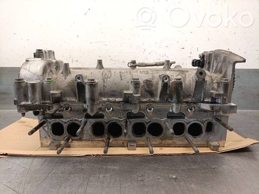 Opel Zafira C Engine head 