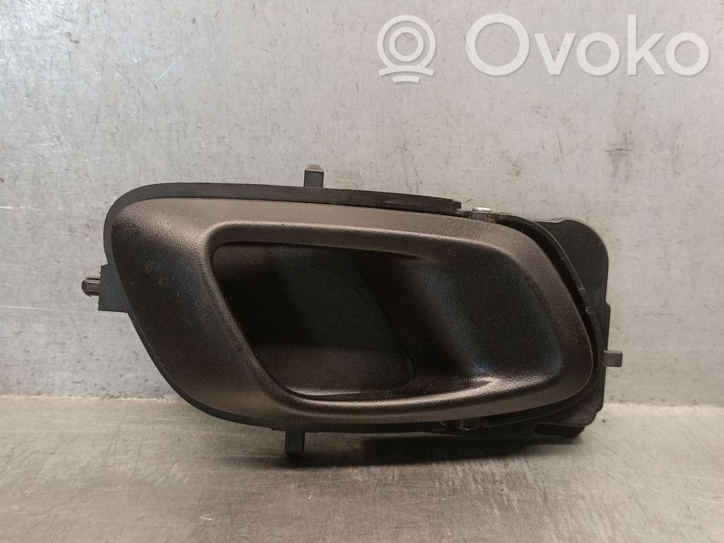 Hyundai i10 Manecilla interna puerta trasera 