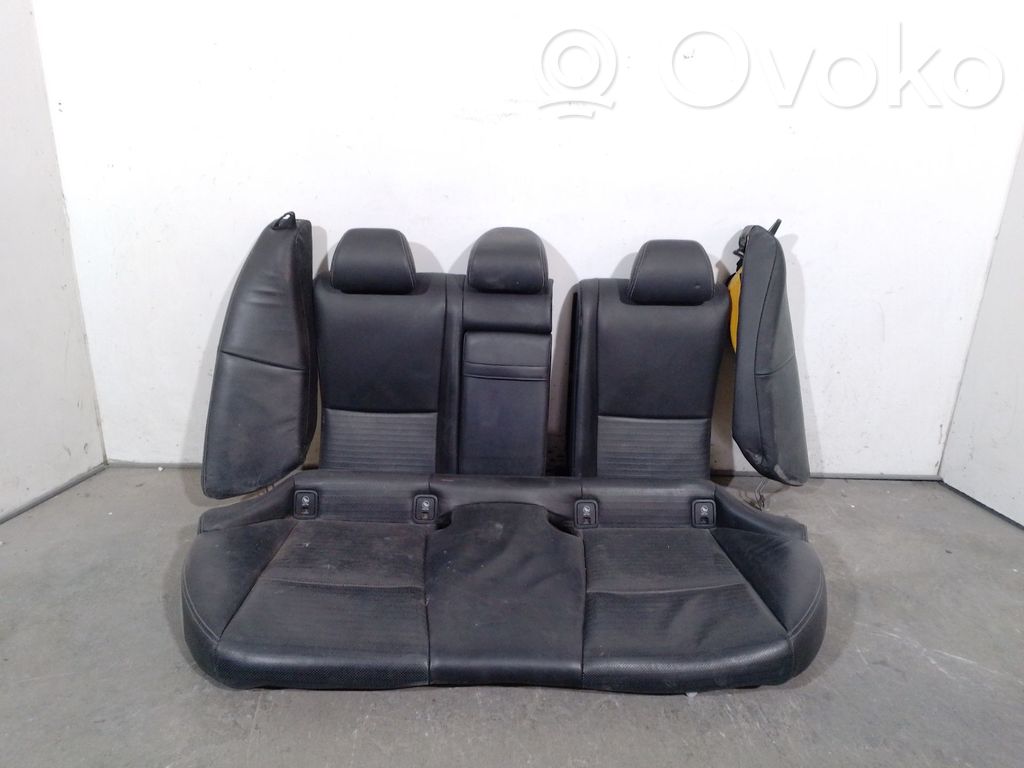 Infiniti Q50 Fotel tylny 