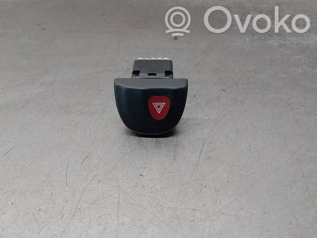 Botón interruptor de luz de peligro   7700841043