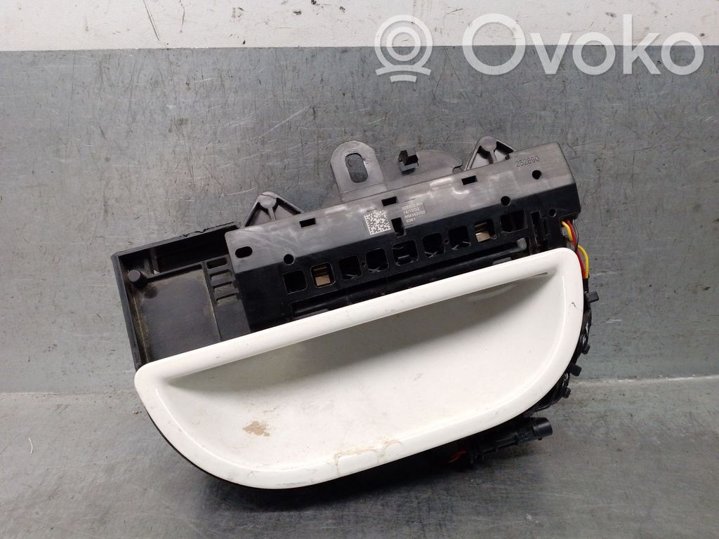 Fiat 500E Manecilla externa puerta delantera 