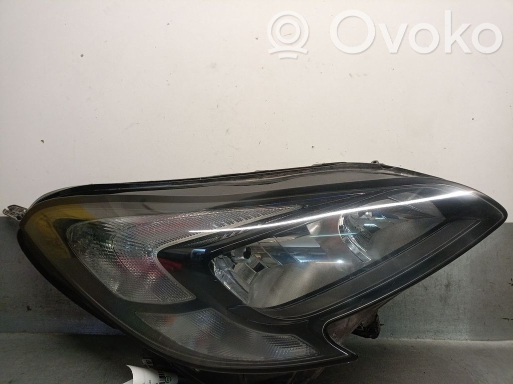Opel Corsa E Headlight/headlamp 