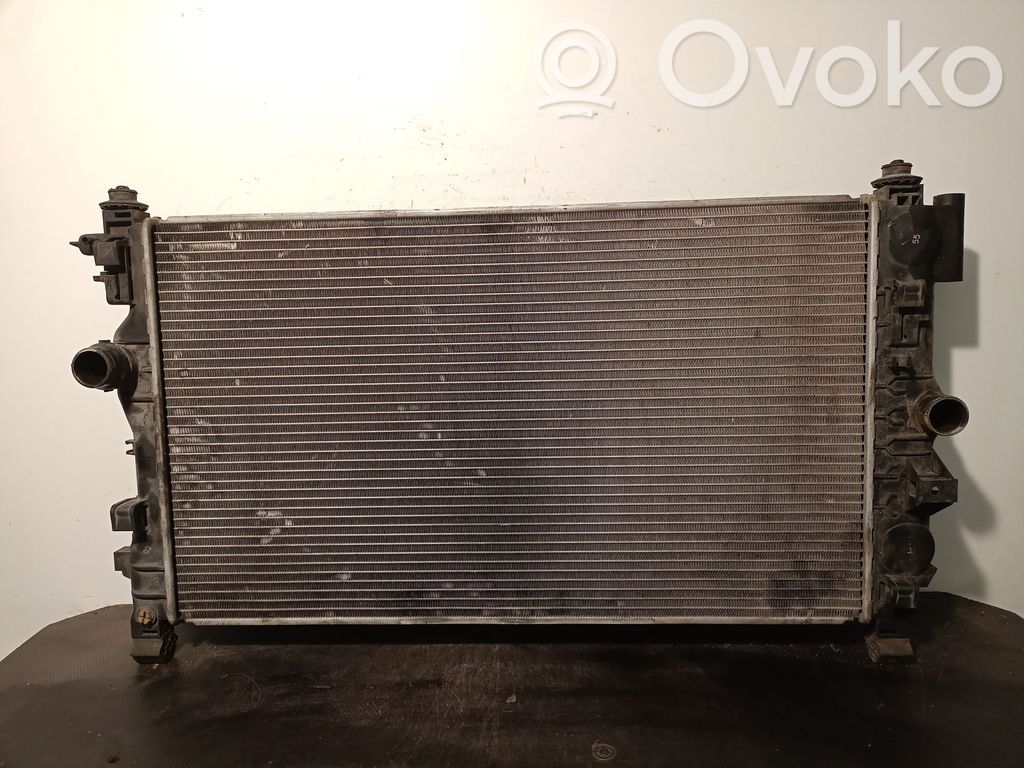 Opel Astra J Radiator lichid răcire 