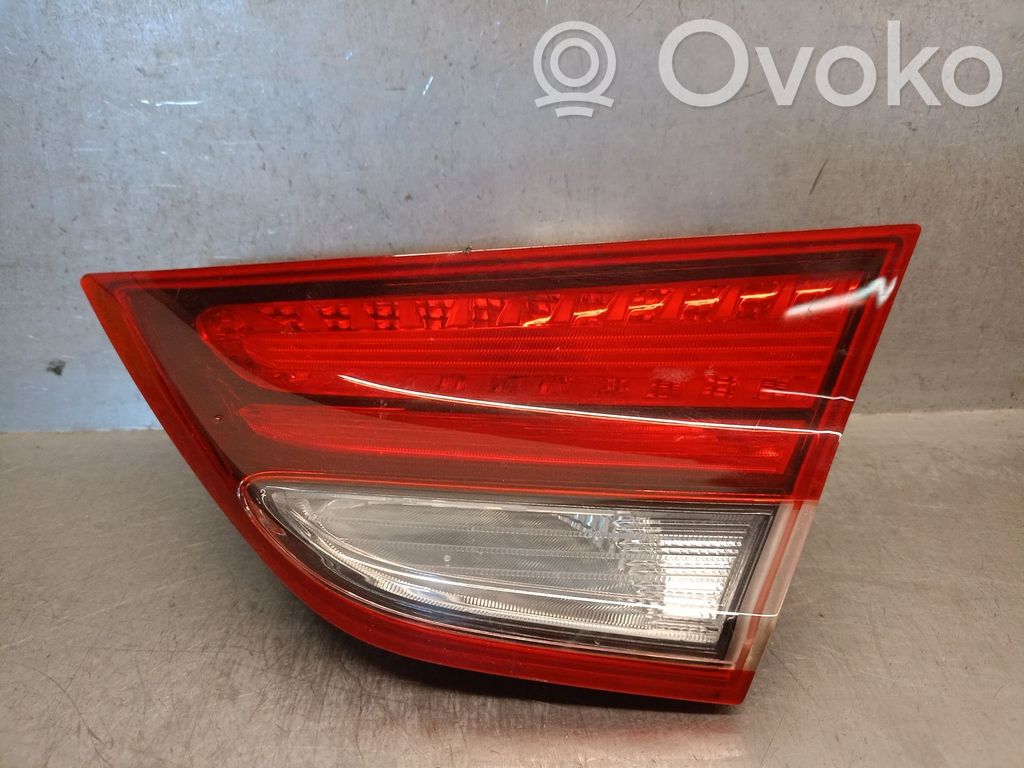 Hyundai i30 Aizmugurējais lukturis virsbūvē 