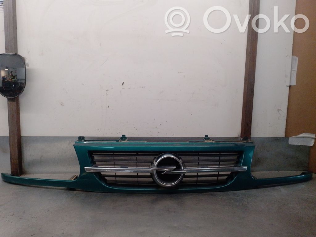 Opel Frontera B Etusäleikkö 