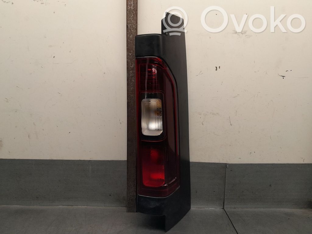 Renault Trafic III (X82) Lampă spate în caroserie 
