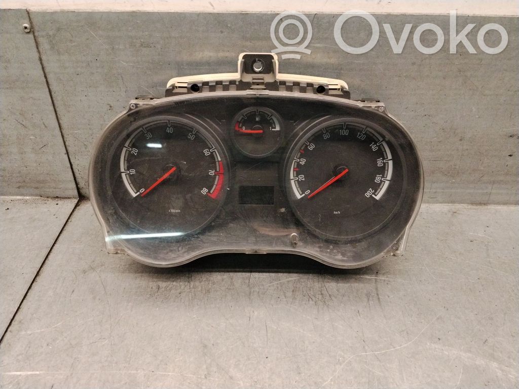 Opel Corsa D Nopeusmittari (mittaristo) 