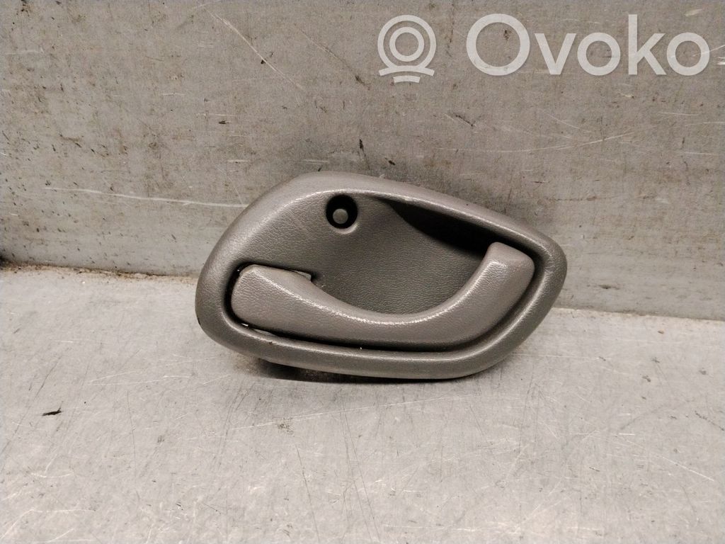 Suzuki Alto Manecilla interna puerta trasera