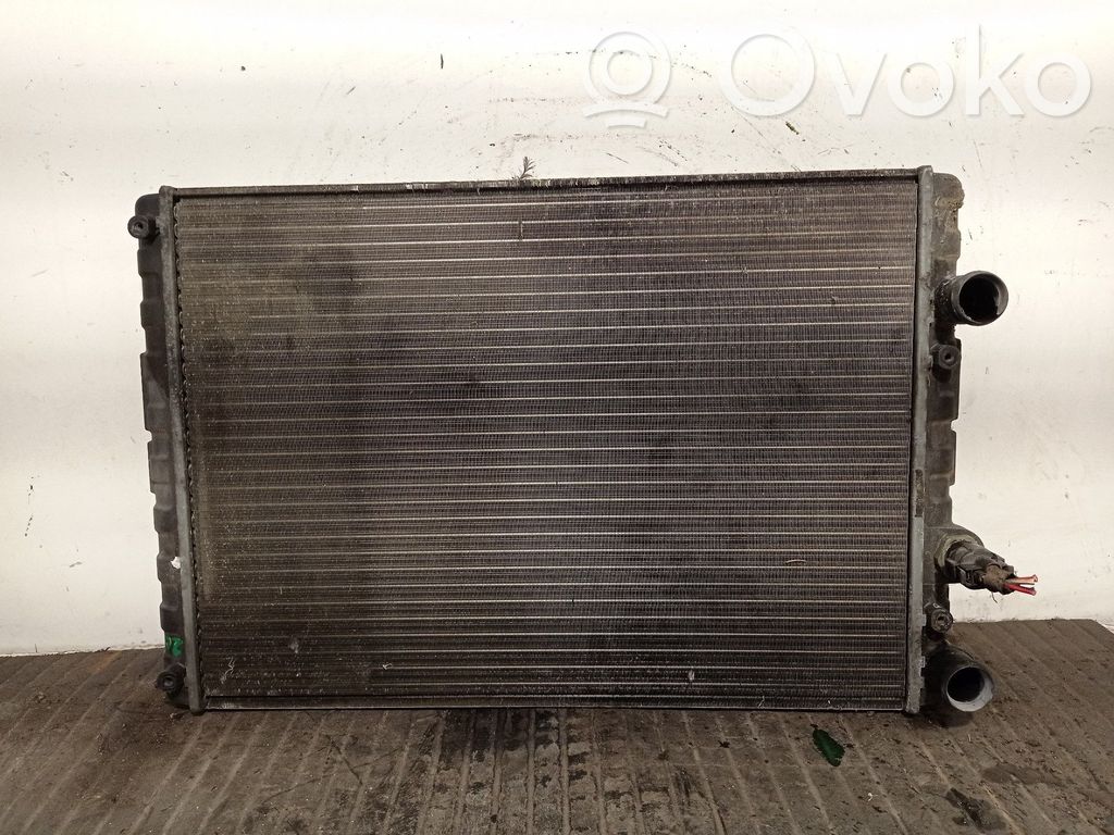 Volkswagen Polo III 6N 6N2 6NF Radiatore di raffreddamento 