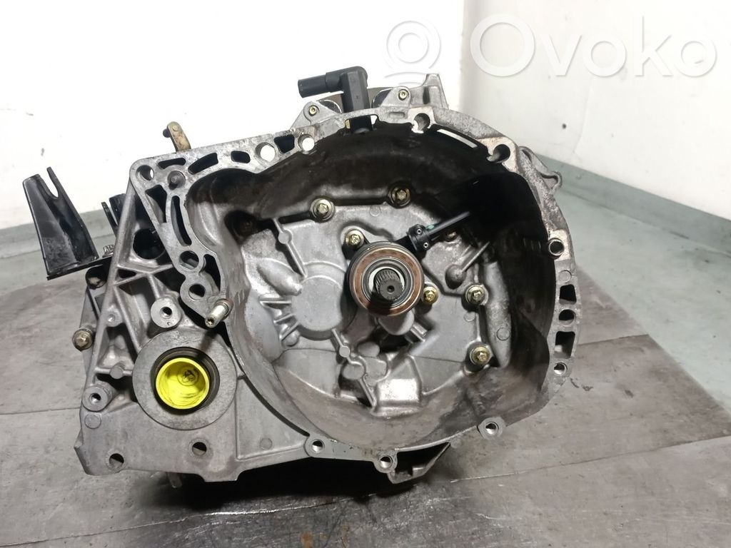 Manualna 5-biegowa skrzynia biegów   JH3140,32010AY610,C020987