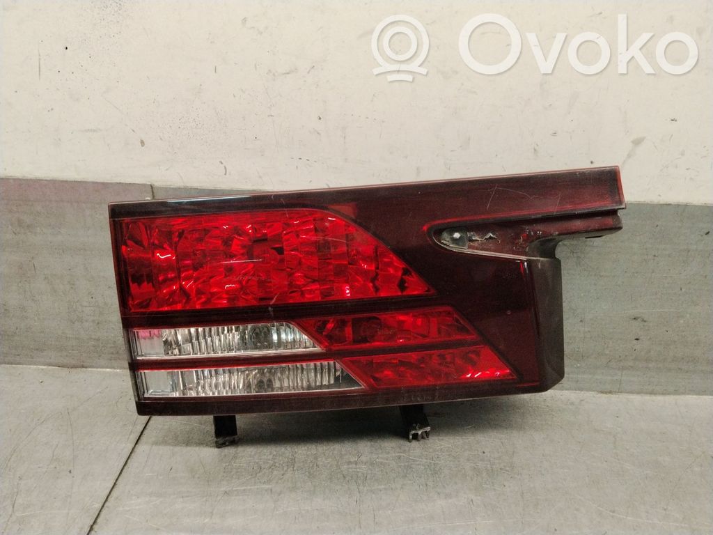 Toyota Previa (XR30, XR40) II Lampă spate în caroserie 