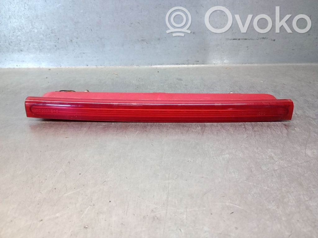 Volvo C30 Third/center stoplight 