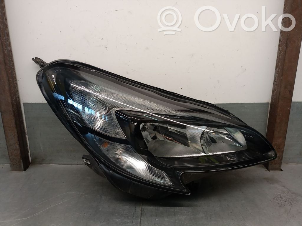Opel Corsa E Headlight/headlamp 