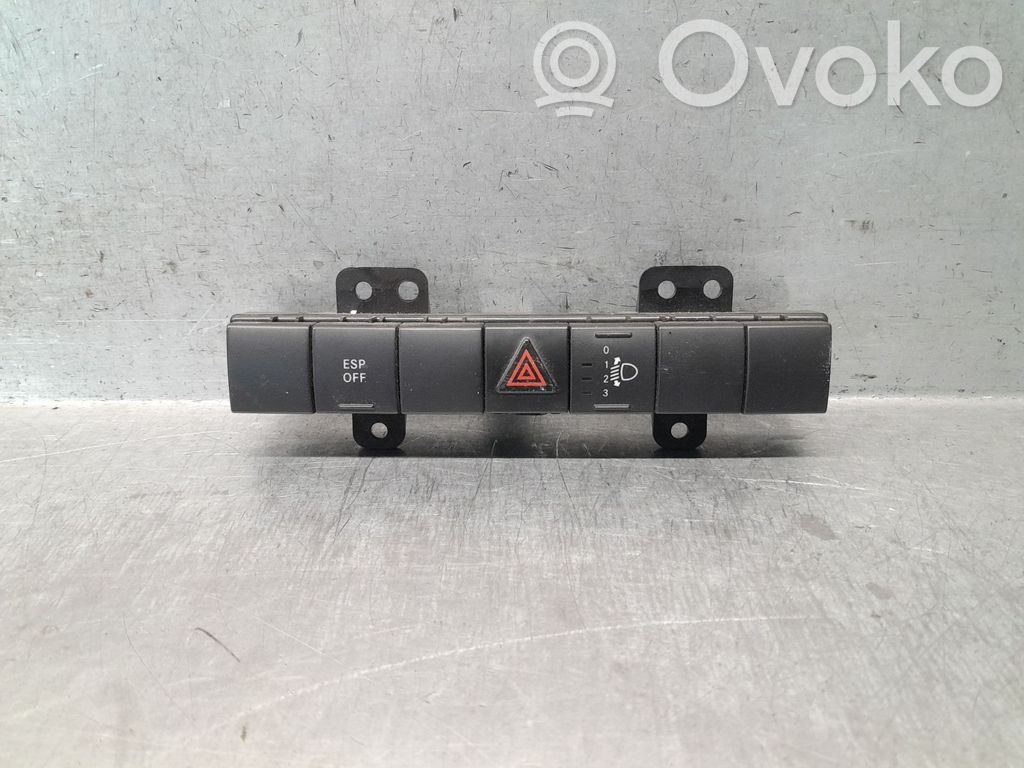Dodge Journey Schalter Warnblinkanlage 