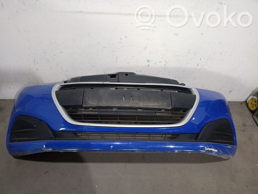 Peugeot 208 I Parachoques delantero 