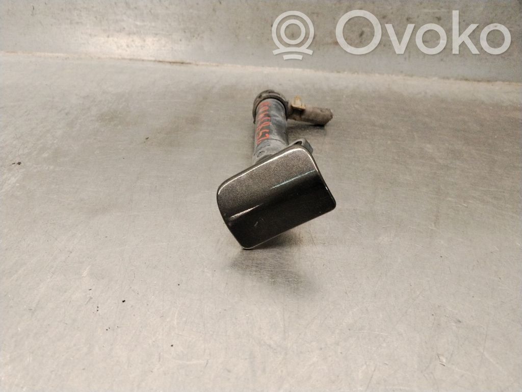 Alfa Romeo 147 Dysza spryskiwacza lampy przedniej 