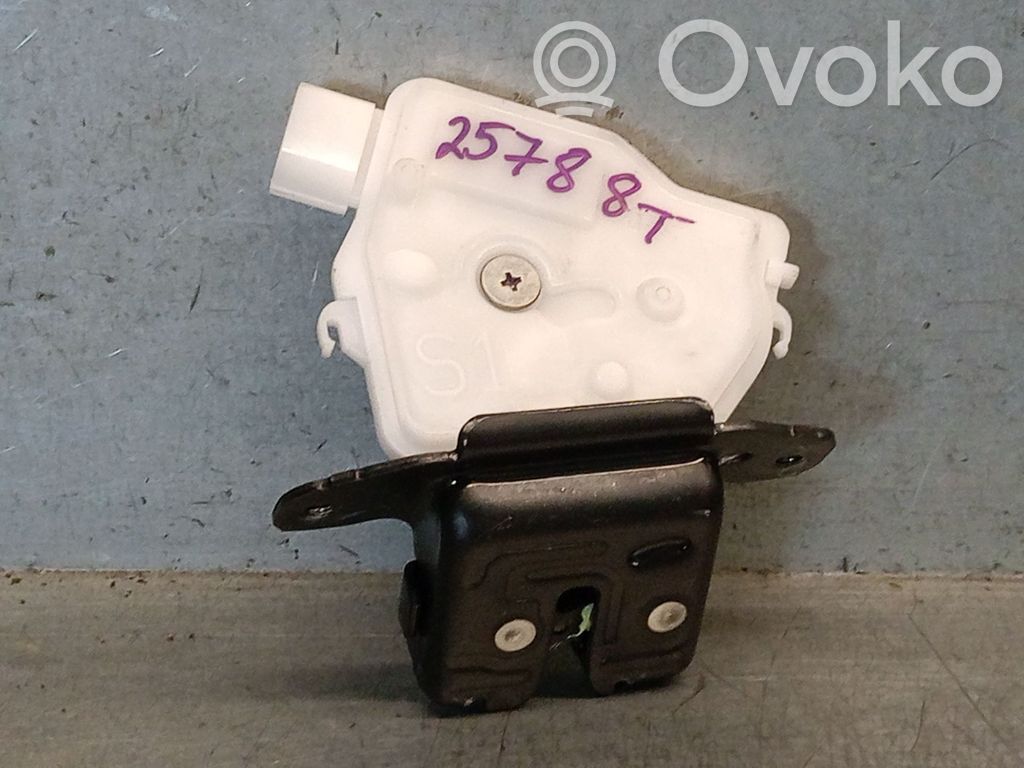 Tailgate lock latch   M15A