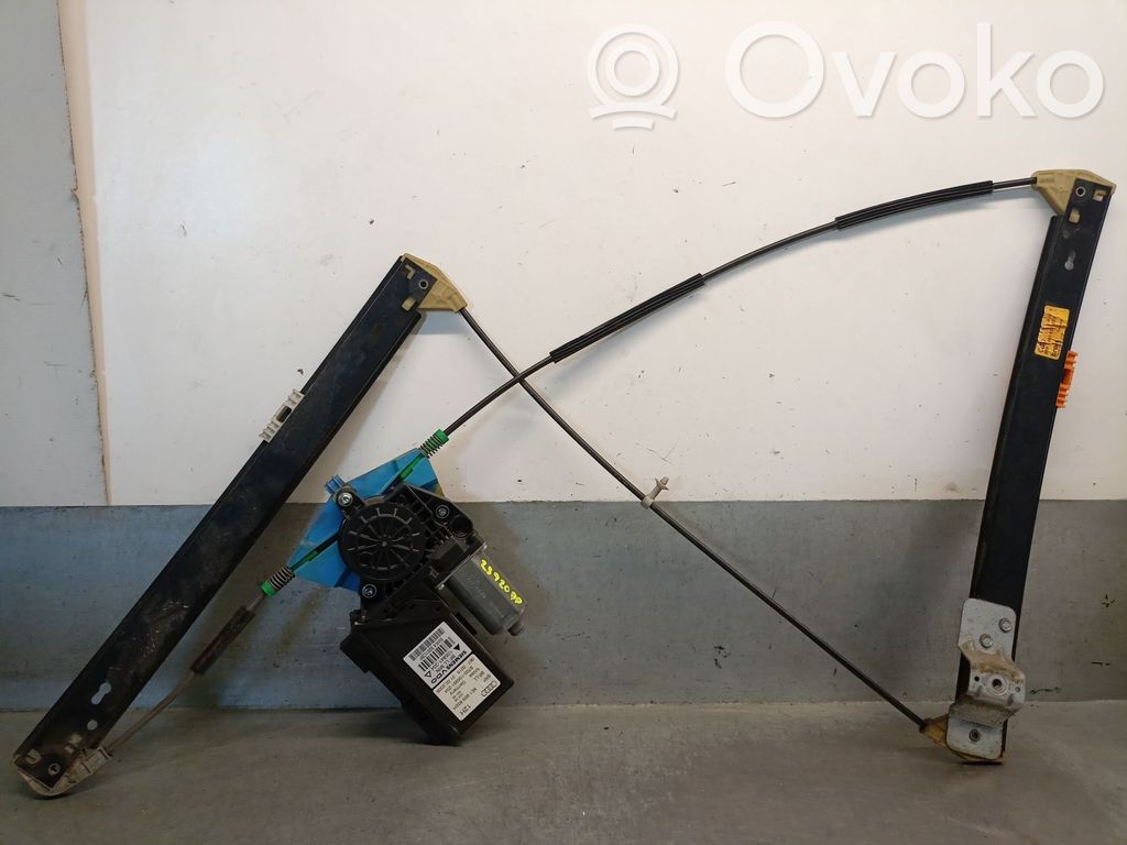 Regulador de ventanilla eléctrico de puerta delantera   8E0837462E,8E0837462C