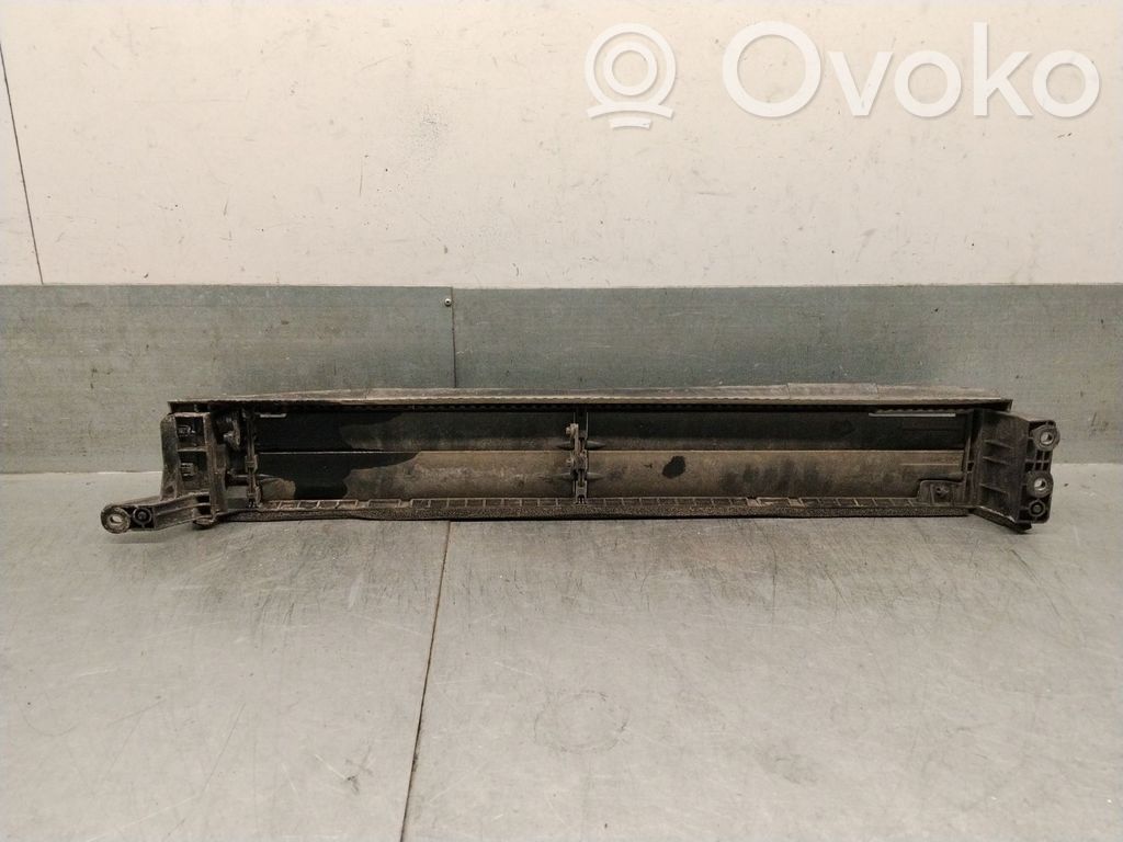 Atrapa chłodnicy / Grill   530190E020,530190E020