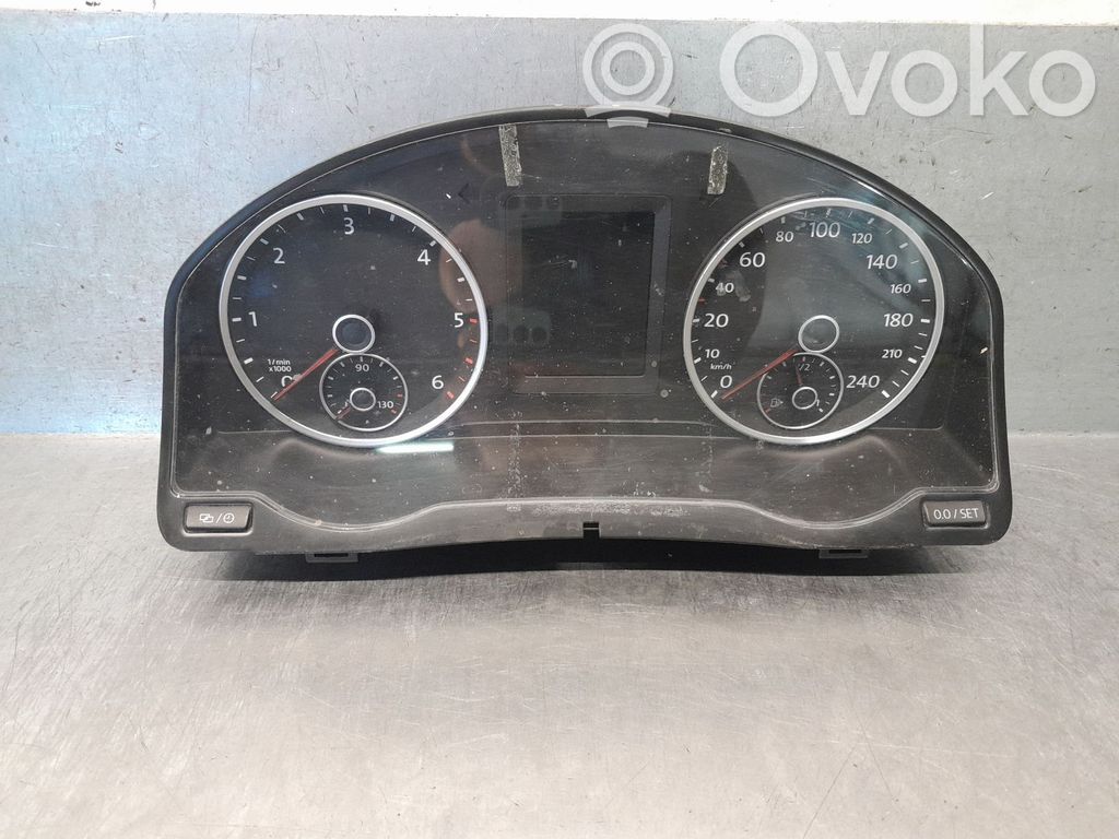 Volkswagen Tiguan Geschwindigkeitsmesser Cockpit 